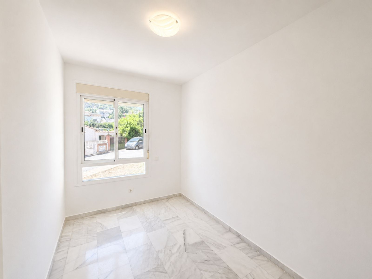 Appartement te koop in Estepona | 3 slaapkamers H5408278