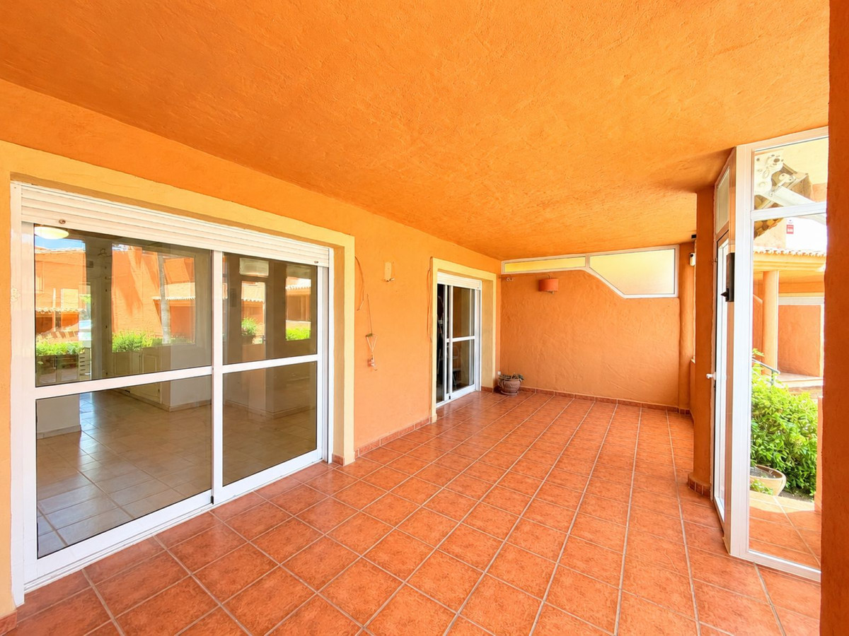 Appartement te koop in Estepona | 3 slaapkamers H5408278