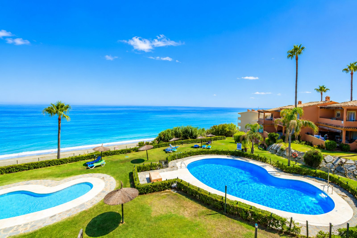 Appartement te koop in Estepona | 3 slaapkamers H5408278