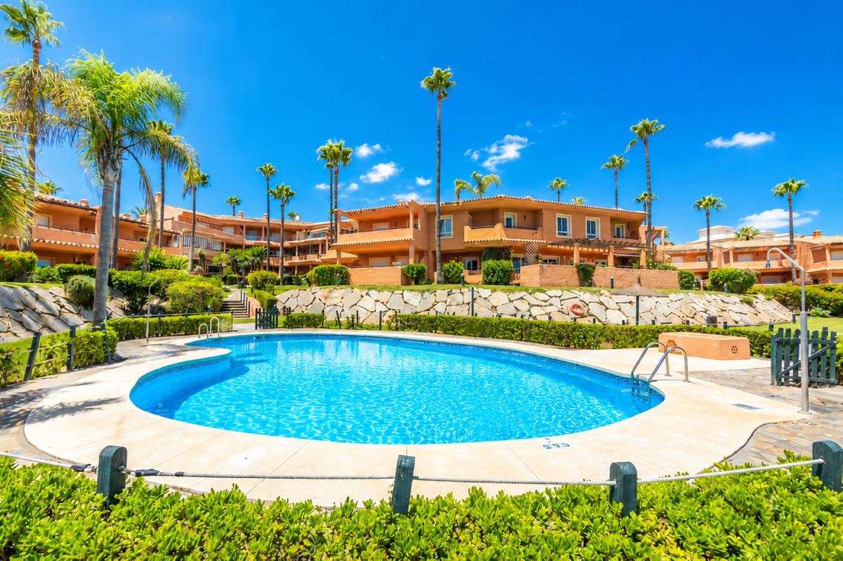Appartement te koop in Estepona | 3 slaapkamers H5408278