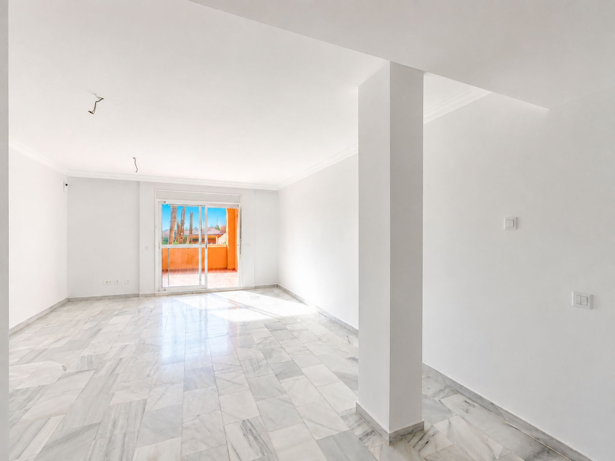 Appartement te koop in Estepona | 3 slaapkamers H5408278