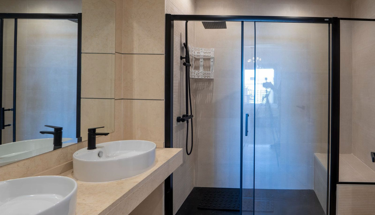 Huis te koop in Estepona | 3 slaapkamers H5409028