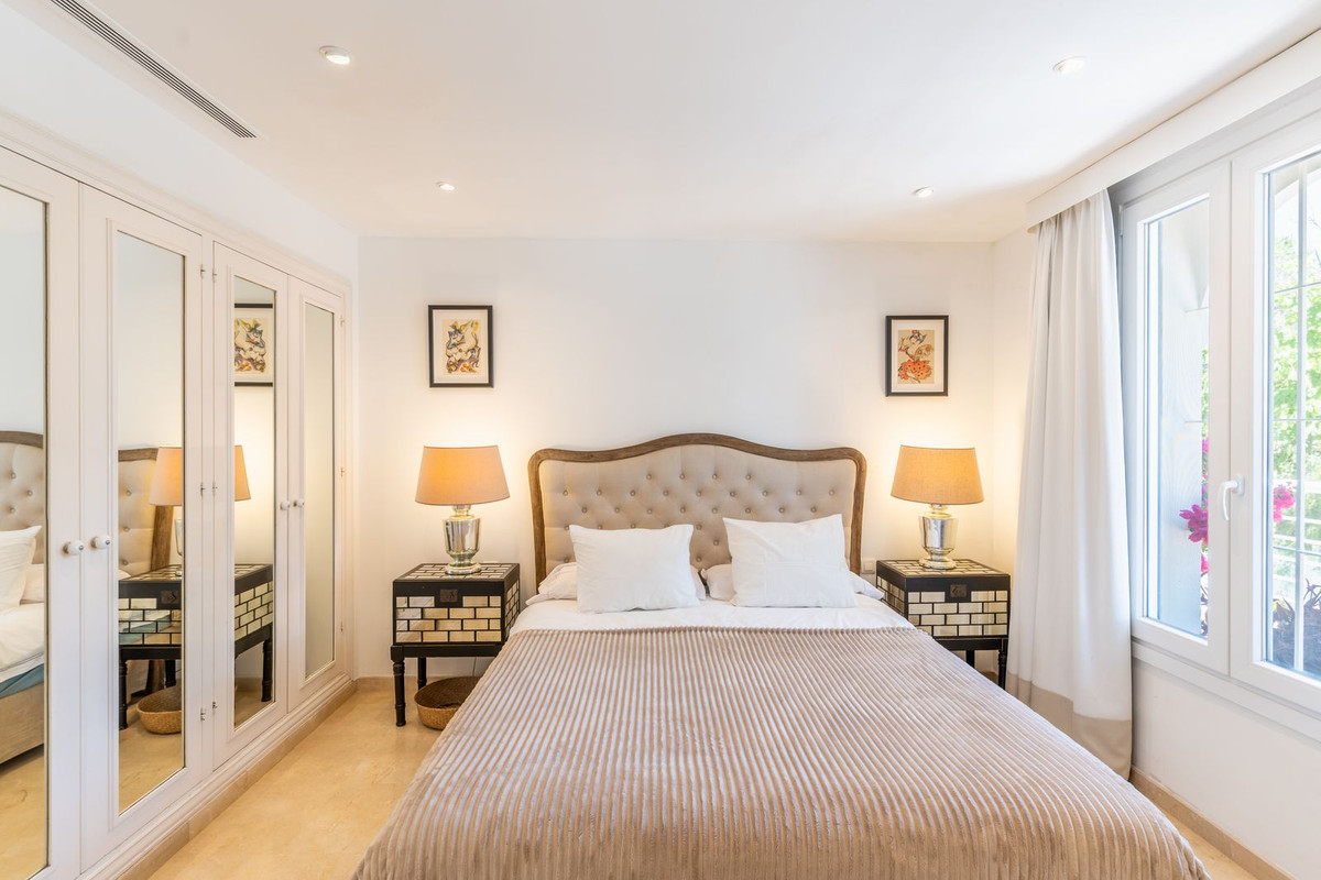 Huis te koop in Estepona | 2 slaapkamers H5410204
