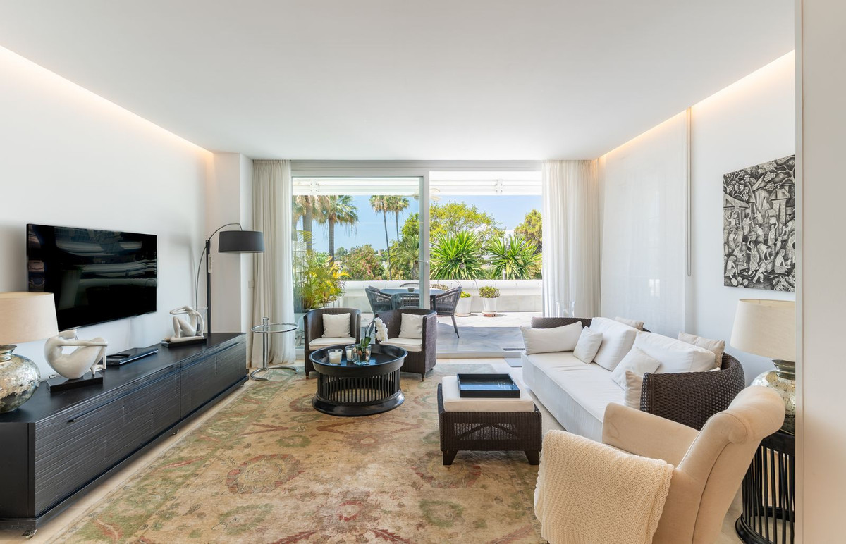 Huis te koop in Estepona | 2 slaapkamers H5410204