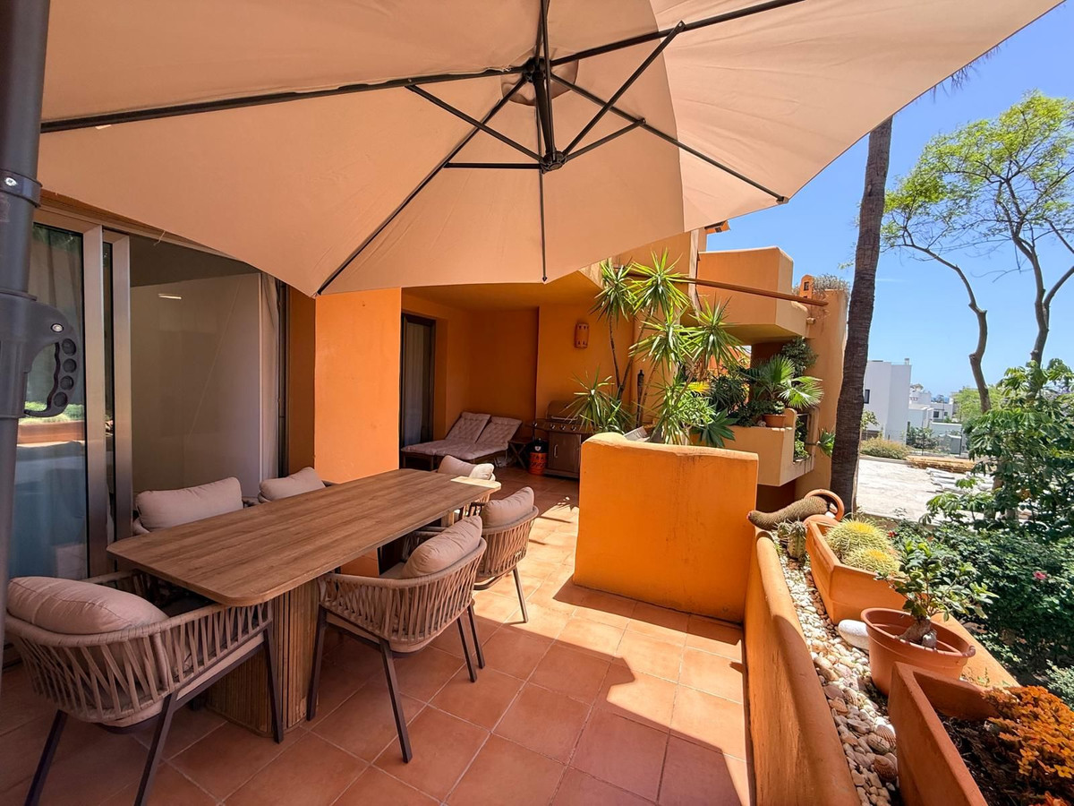 Appartement te koop in Estepona | 2 slaapkamers H5410312
