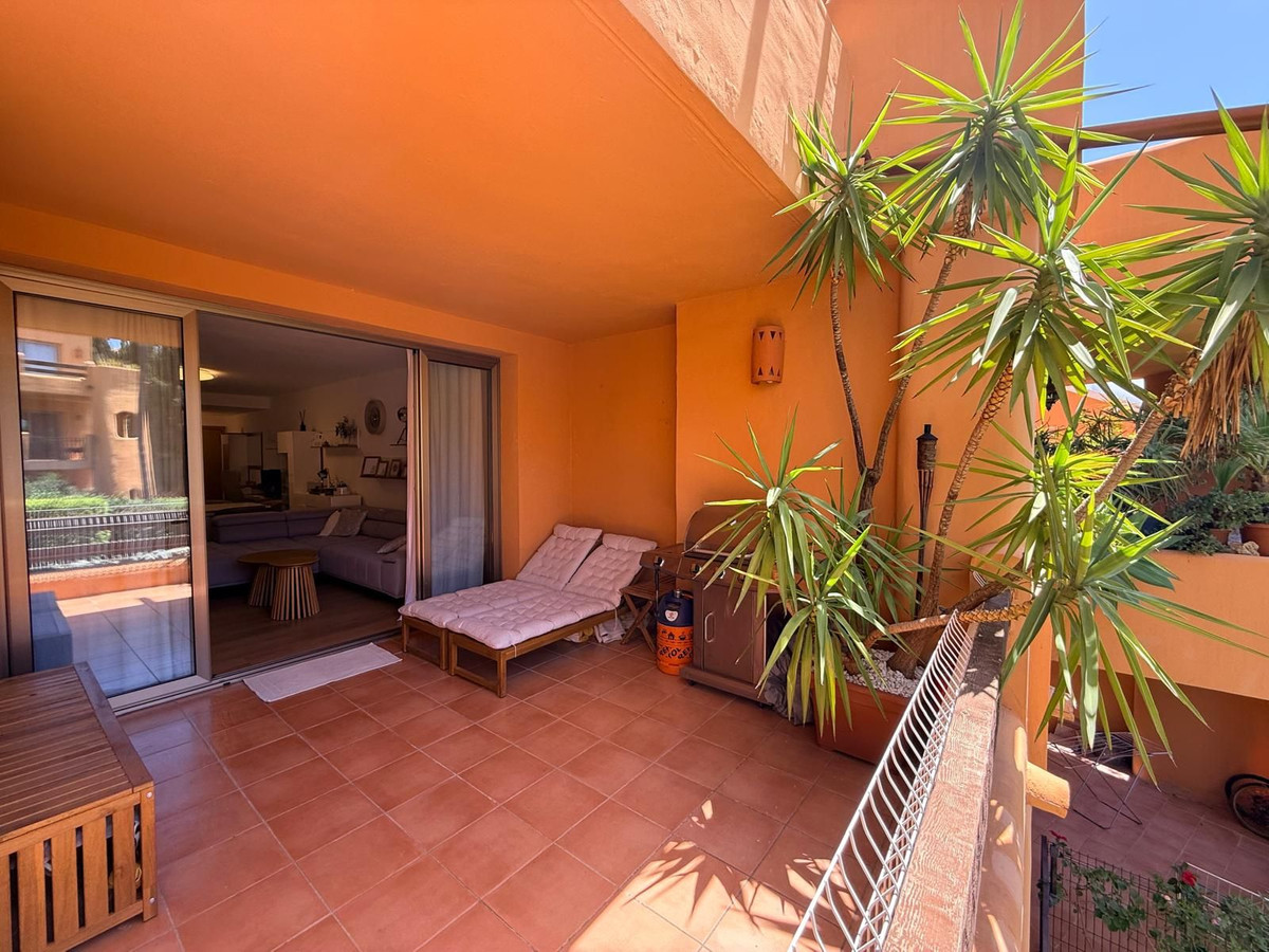 Appartement te koop in Estepona | 2 slaapkamers H5410312