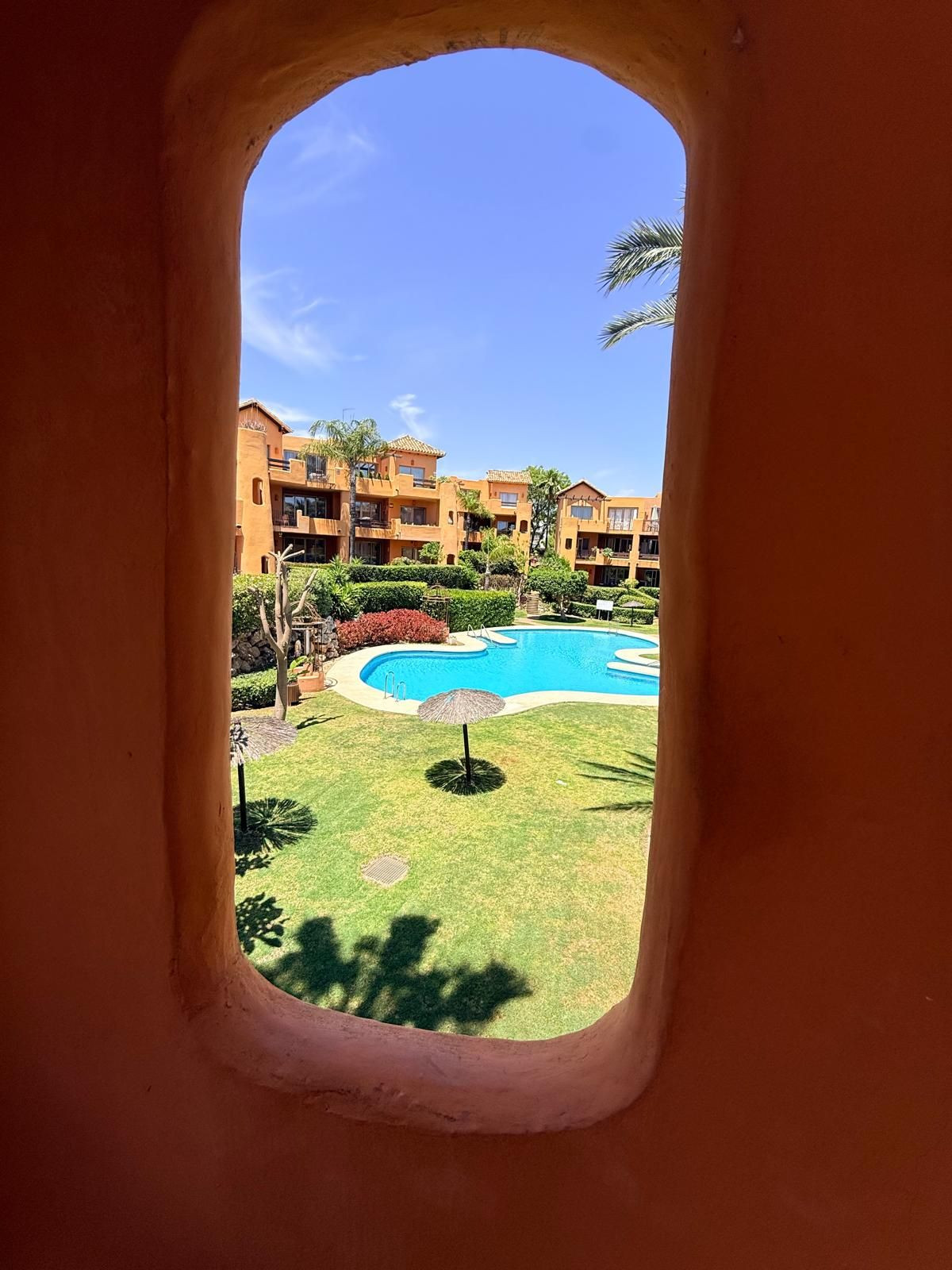 Appartement te koop in Estepona | 2 slaapkamers H5410312