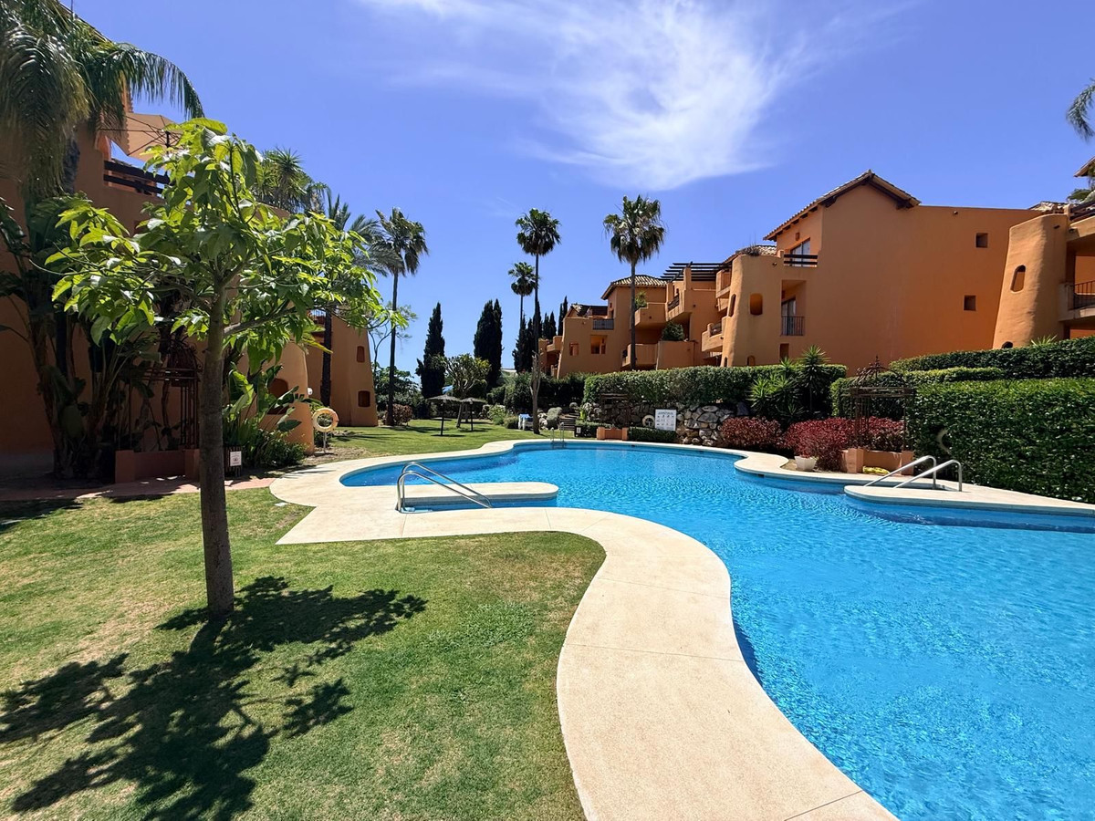 Appartement te koop in Estepona | 2 slaapkamers H5410312