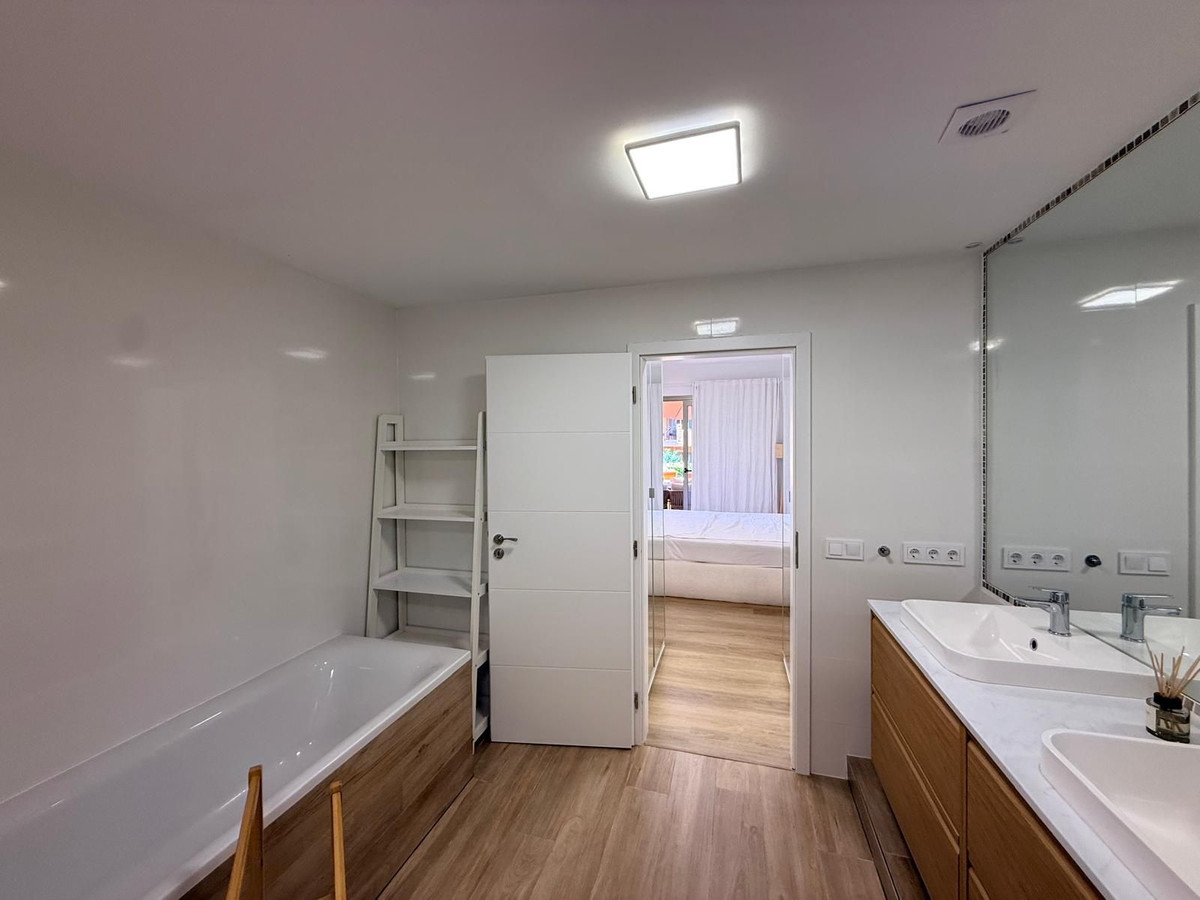 Appartement te koop in Estepona | 2 slaapkamers H5410312