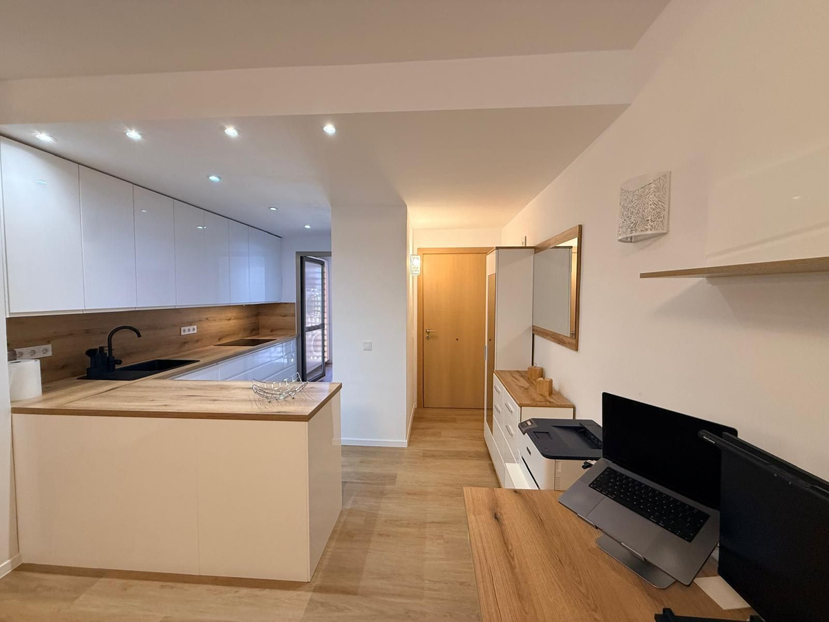 Appartement te koop in Estepona | 2 slaapkamers H5410312