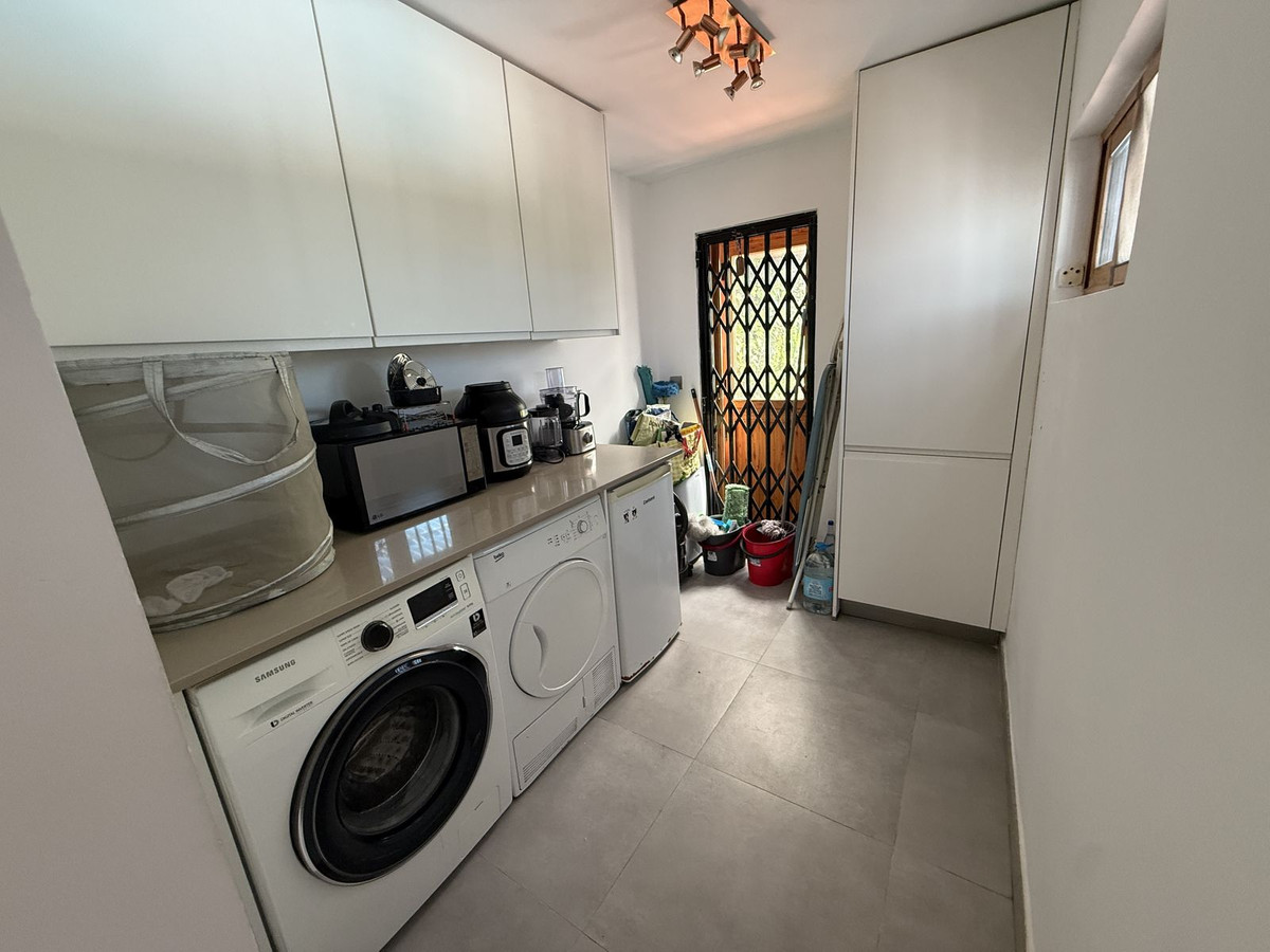 Penthouse te koop in Estepona | 2 slaapkamers H5410363
