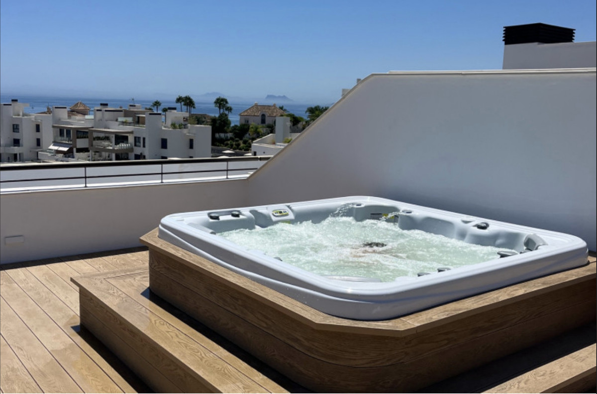 Appartement te koop in Estepona | 3 slaapkamers H5410654