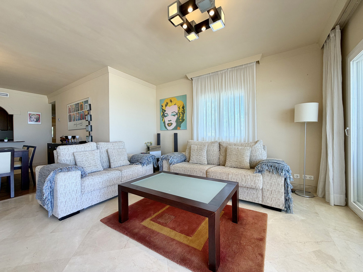 Appartement te koop in Estepona | 2 slaapkamers H5411935