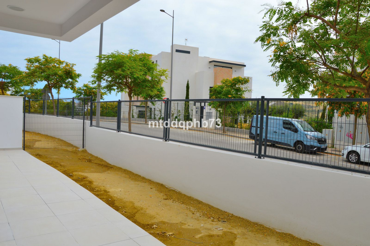 Appartement te koop in Estepona | 2 slaapkamers H5412391