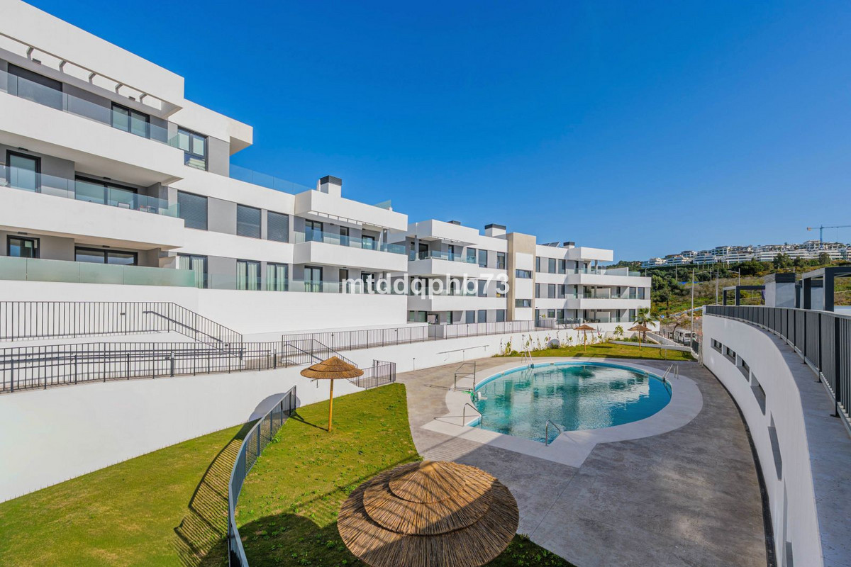 Appartement te koop in Estepona | 2 slaapkamers H5412391
