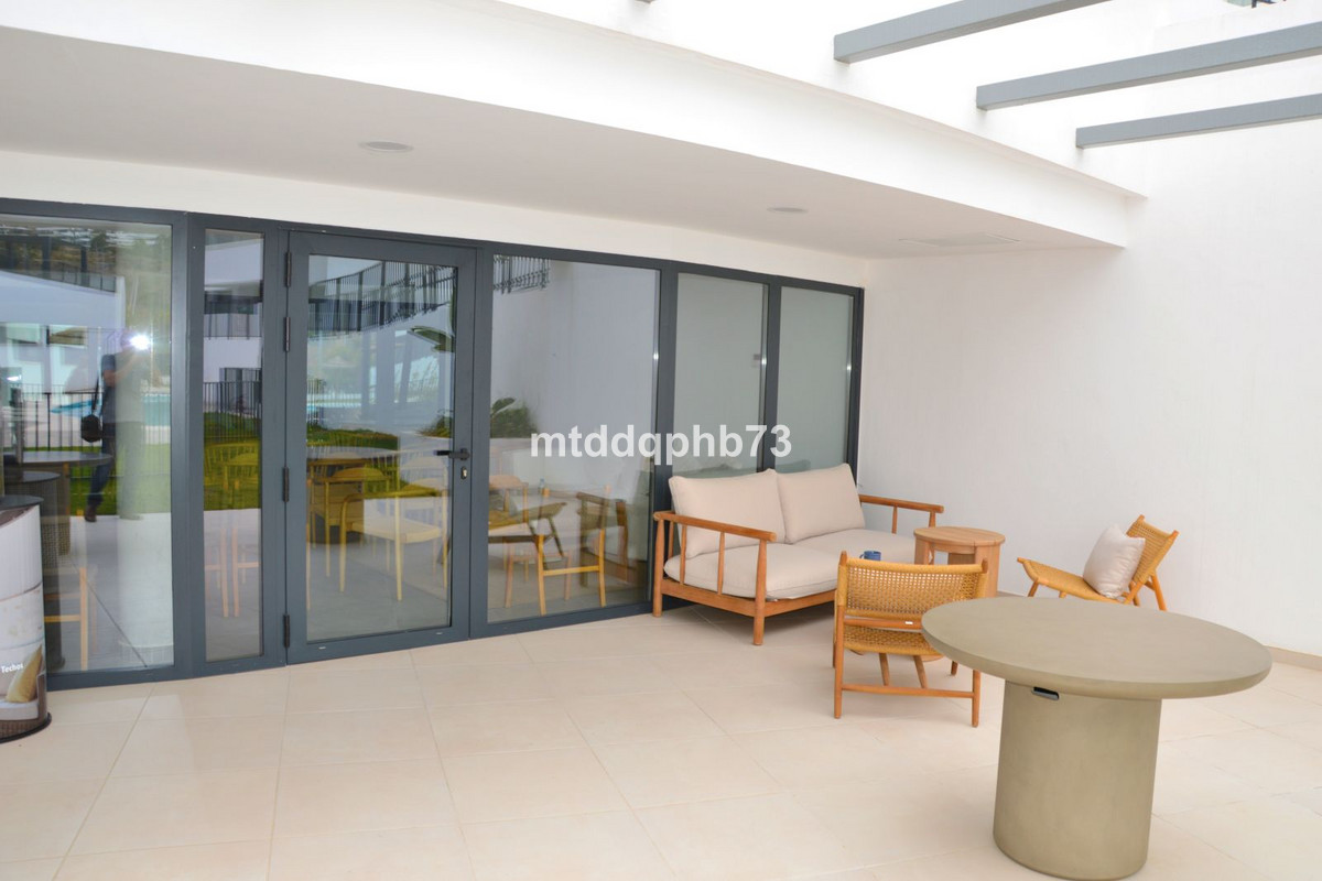 Appartement te koop in Estepona | 2 slaapkamers H5412391