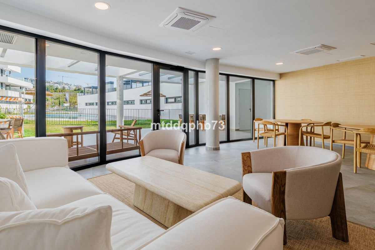 Appartement te koop in Estepona | 2 slaapkamers H5412391