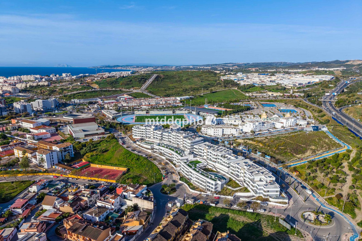 Appartement te koop in Estepona | 2 slaapkamers H5412391