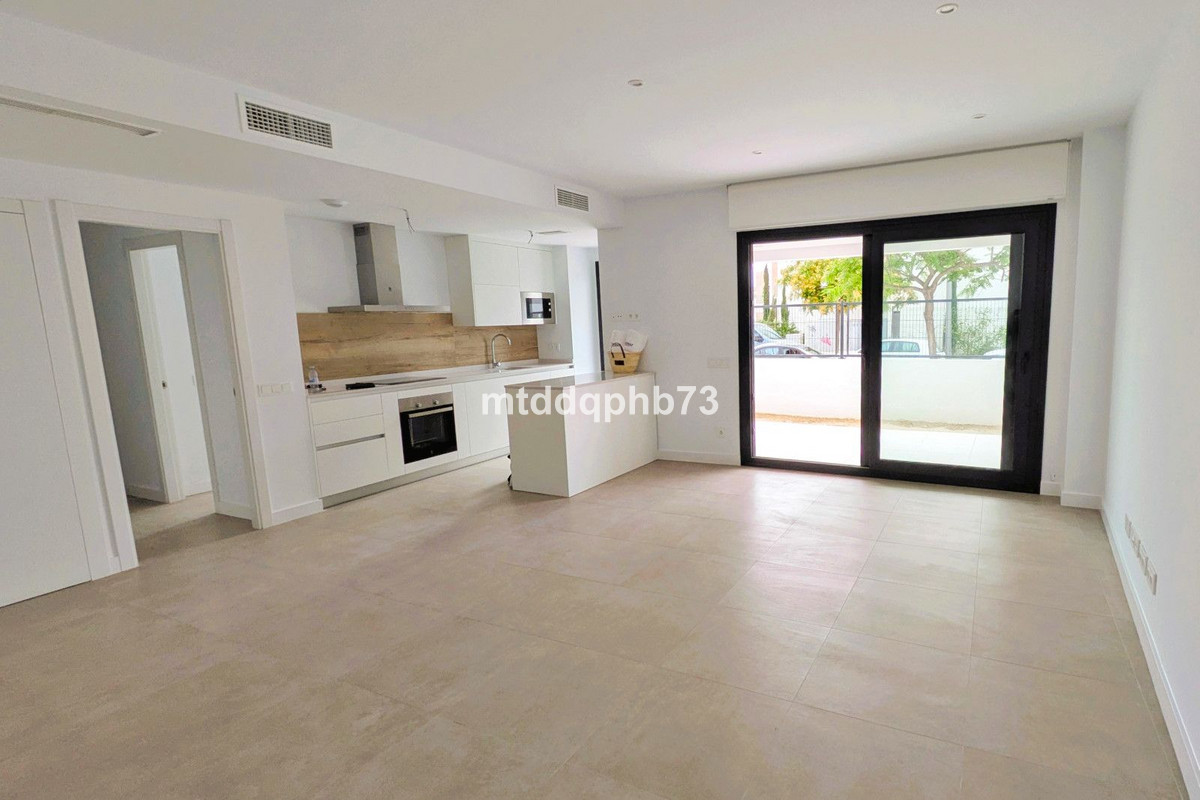 Appartement te koop in Estepona | 2 slaapkamers H5412391