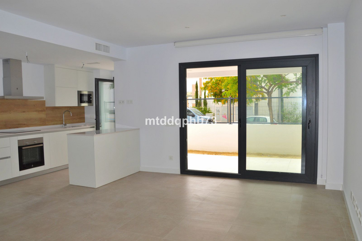 Appartement te koop in Estepona | 2 slaapkamers H5412391