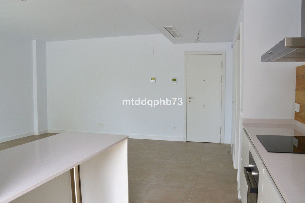 Appartement te koop in Estepona | 2 slaapkamers H5412391