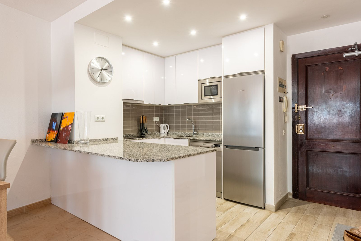 Appartement te koop in Estepona | 1 slaapkamers H5412394