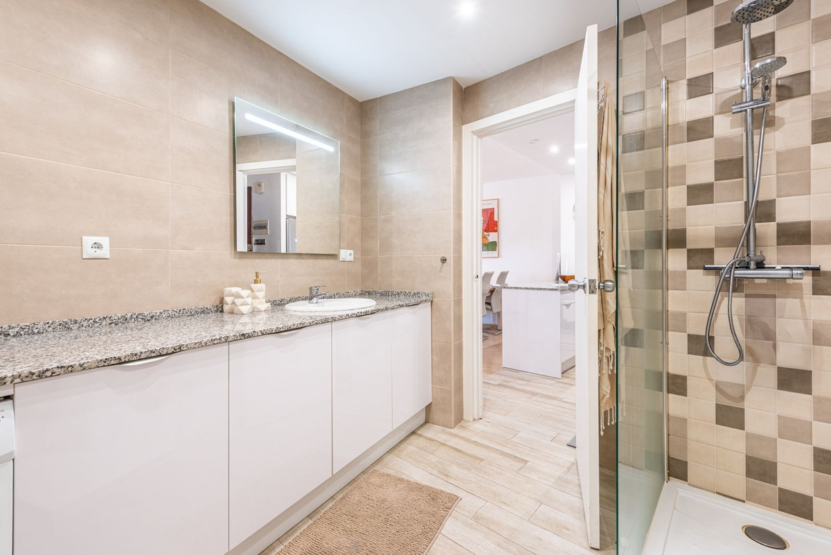 Appartement te koop in Estepona | 1 slaapkamers H5412394