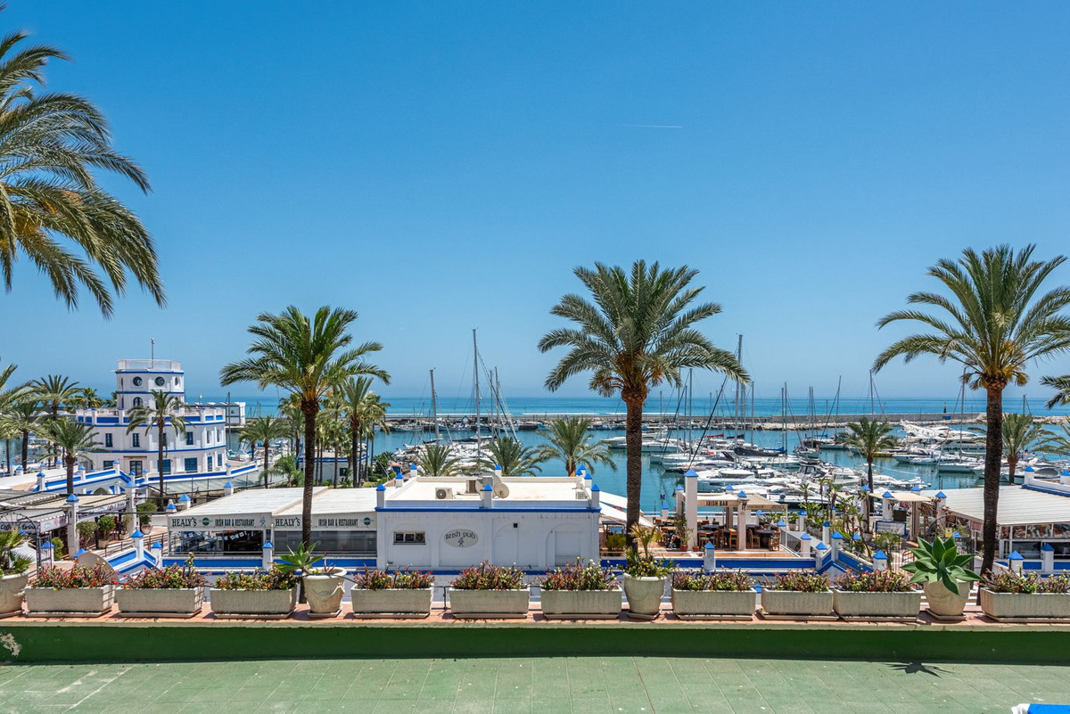 Appartement te koop in Estepona | 1 slaapkamers H5412394