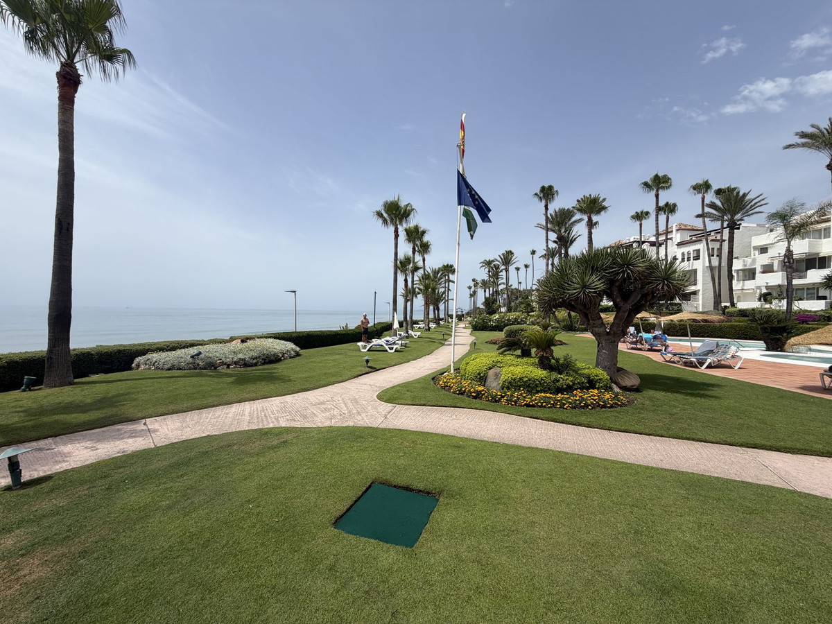 Appartement te koop in Estepona | 3 slaapkamers H5413438