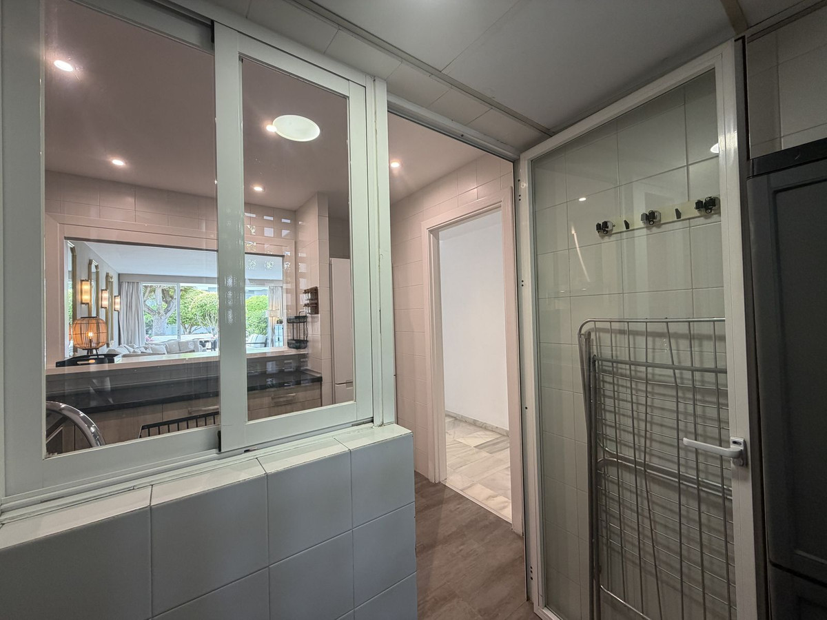 Appartement te koop in Estepona | 3 slaapkamers H5413438