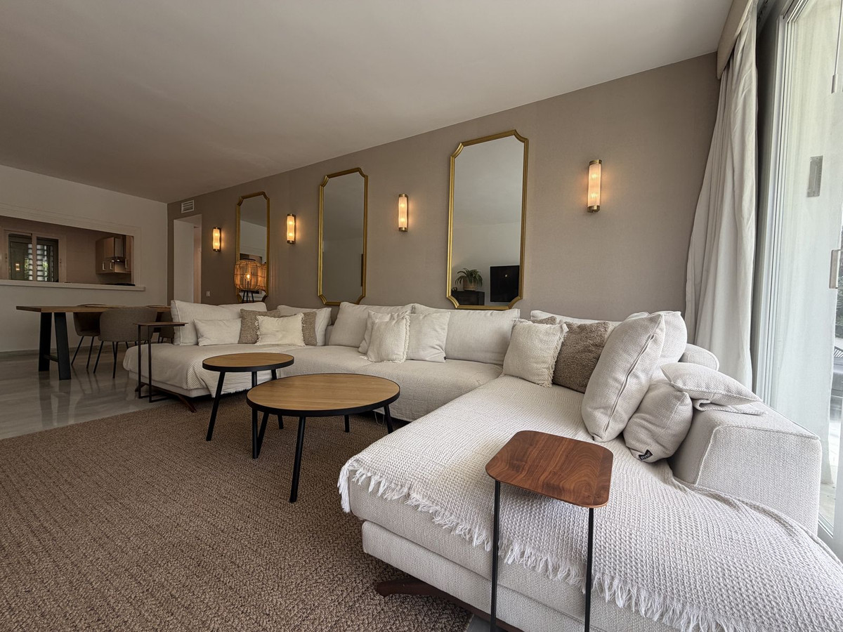 Appartement te koop in Estepona | 3 slaapkamers H5413438
