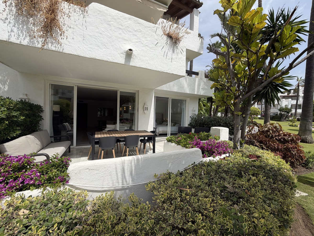 Appartement te koop in Estepona | 3 slaapkamers H5413438