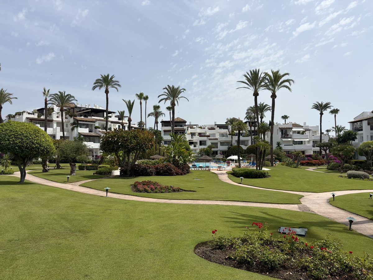 Appartement te koop in Estepona | 3 slaapkamers H5413438