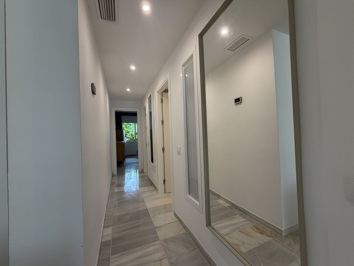 Appartement te koop in Estepona | 3 slaapkamers H5413438