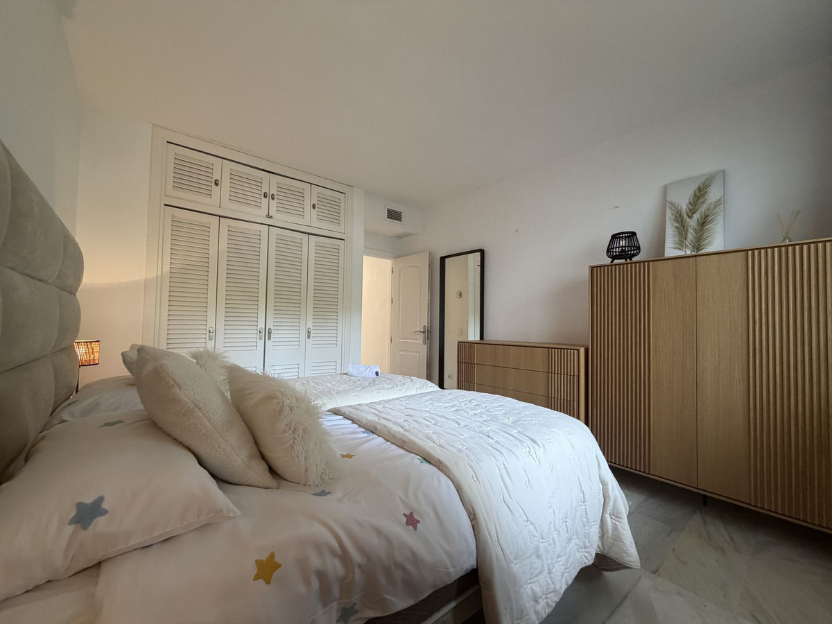 Appartement te koop in Estepona | 3 slaapkamers H5413438