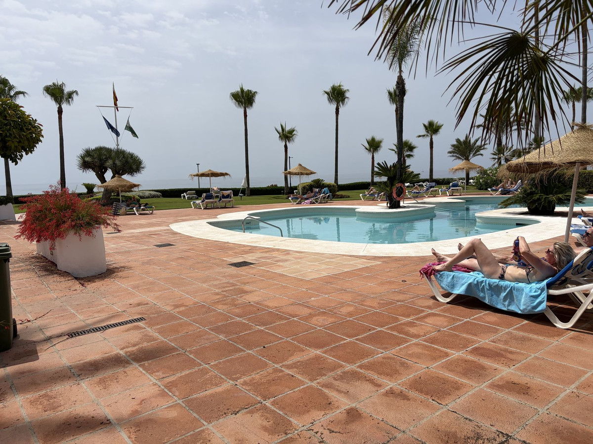 Appartement te koop in Estepona | 3 slaapkamers H5413438