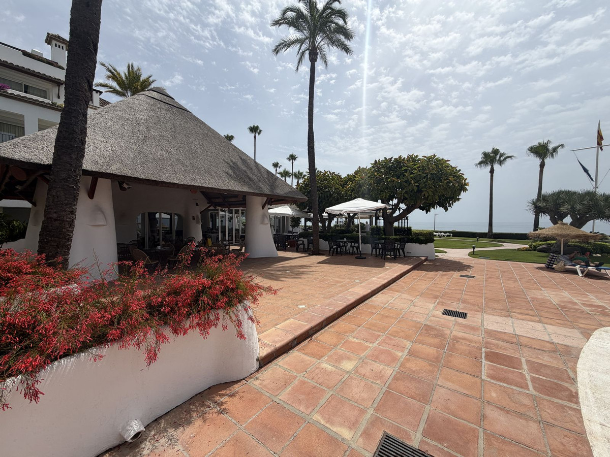Appartement te koop in Estepona | 3 slaapkamers H5413438
