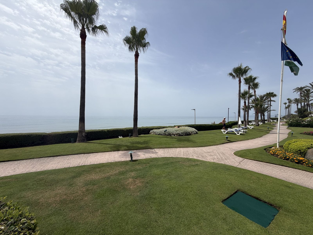 Appartement te koop in Estepona | 3 slaapkamers H5413438