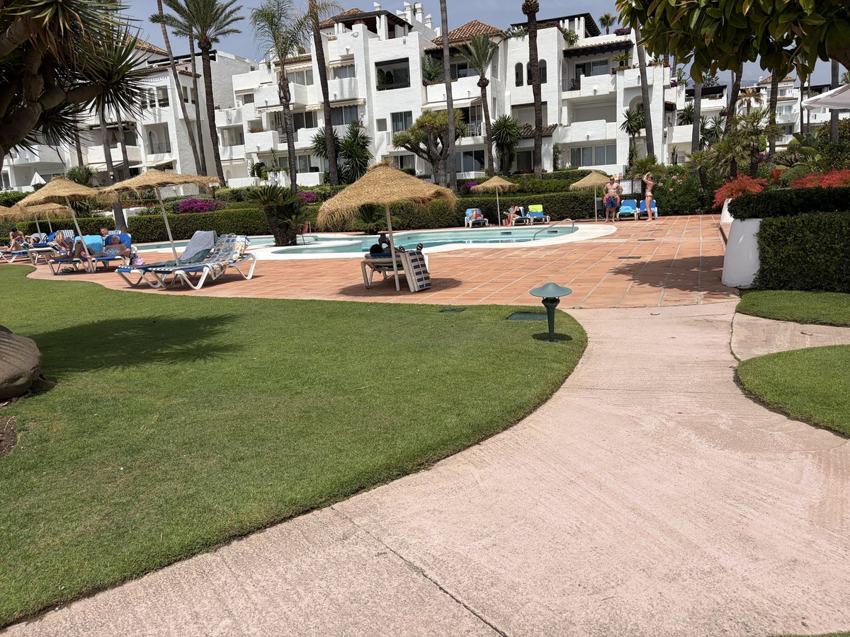 Appartement te koop in Estepona | 3 slaapkamers H5413438