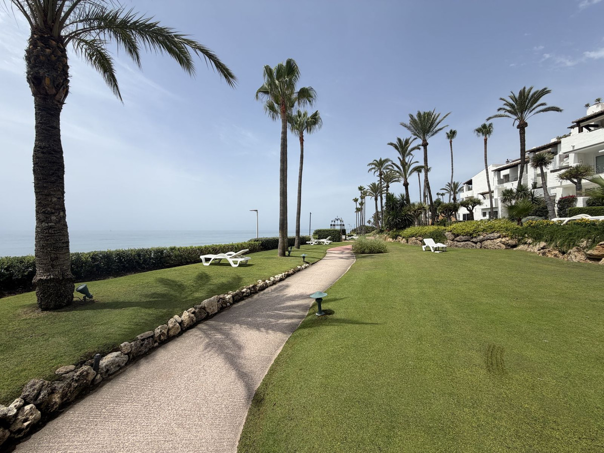 Appartement te koop in Estepona | 3 slaapkamers H5413438