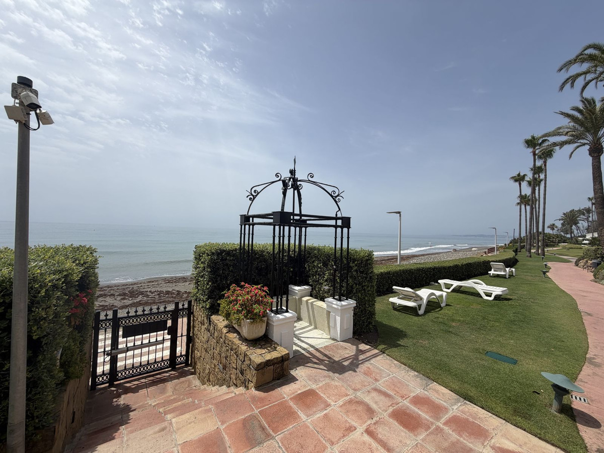 Appartement te koop in Estepona | 3 slaapkamers H5413438