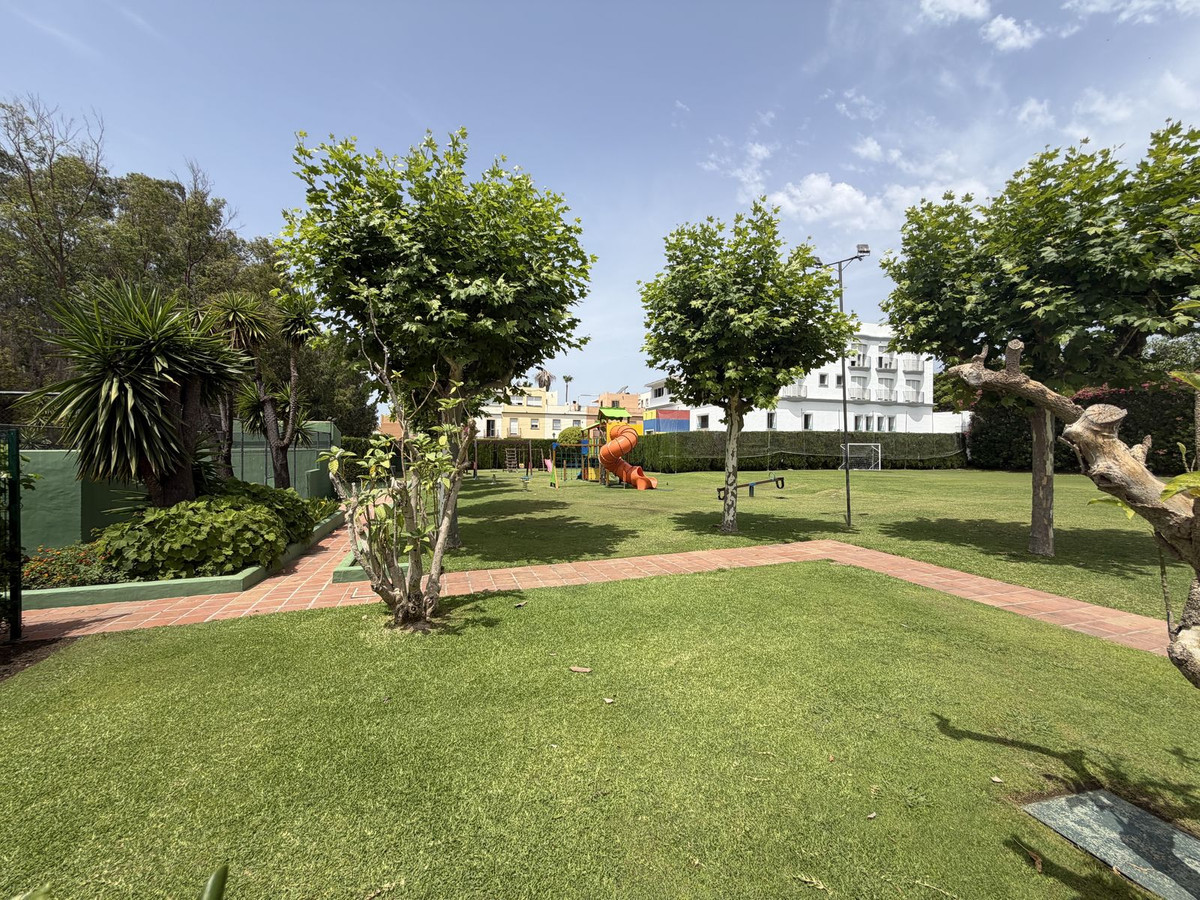 Appartement te koop in Estepona | 3 slaapkamers H5413438