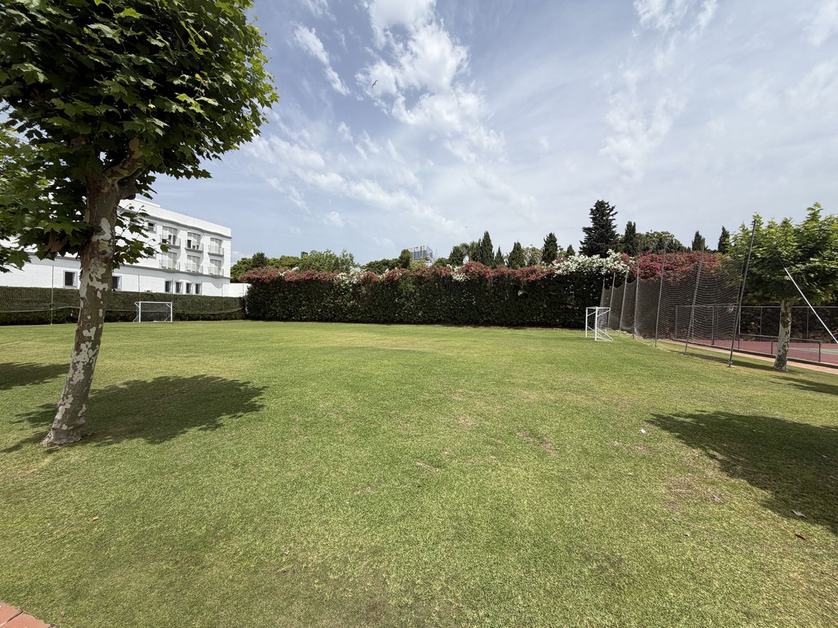 Appartement te koop in Estepona | 3 slaapkamers H5413438