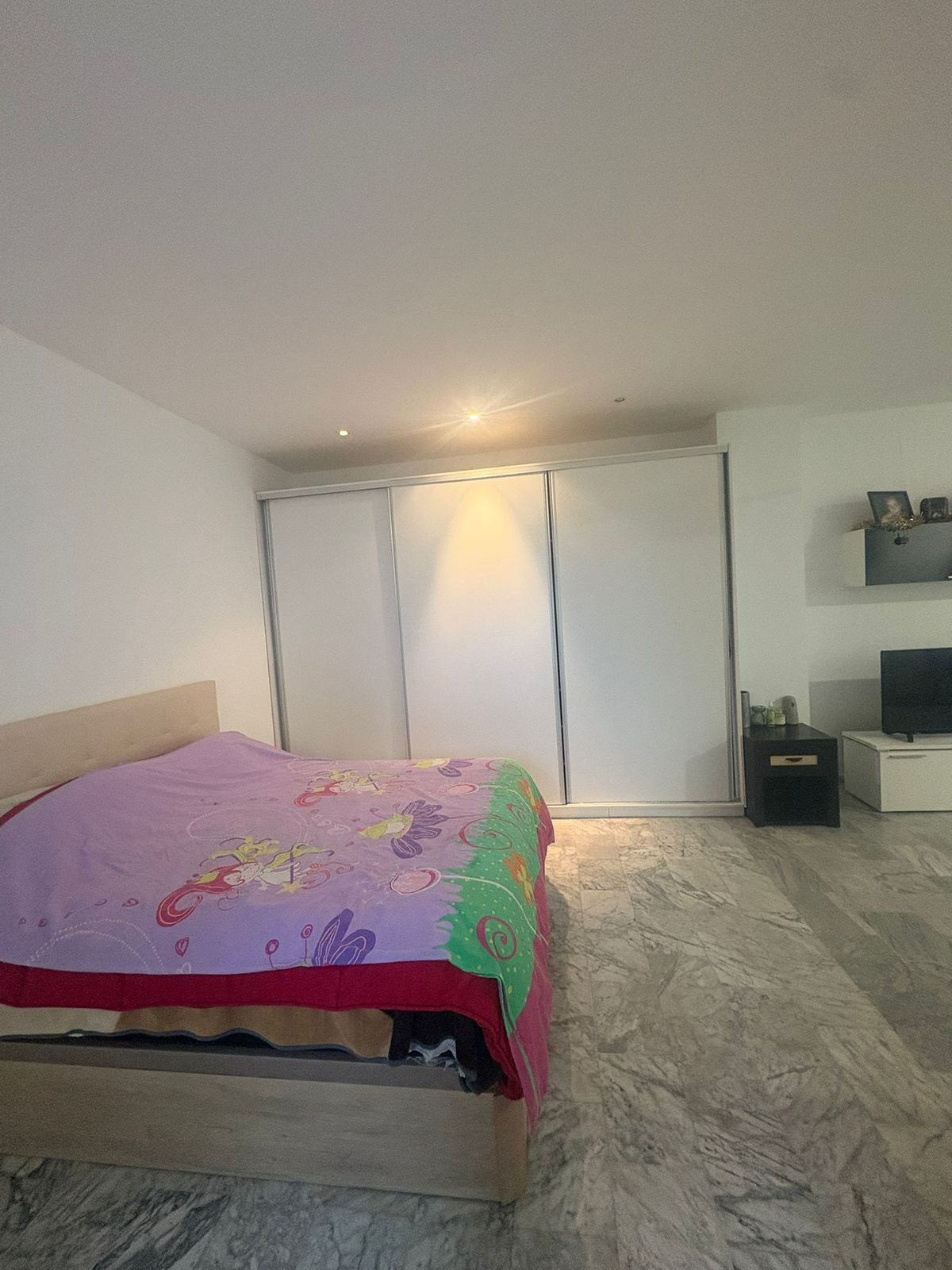 Appartement te koop in Estepona | 0 slaapkamers H5414452