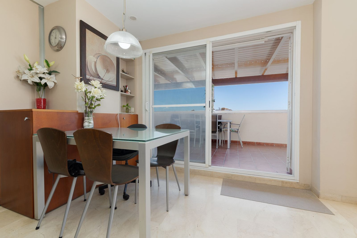 Penthouse te koop in Estepona | 3 slaapkamers H5414803
