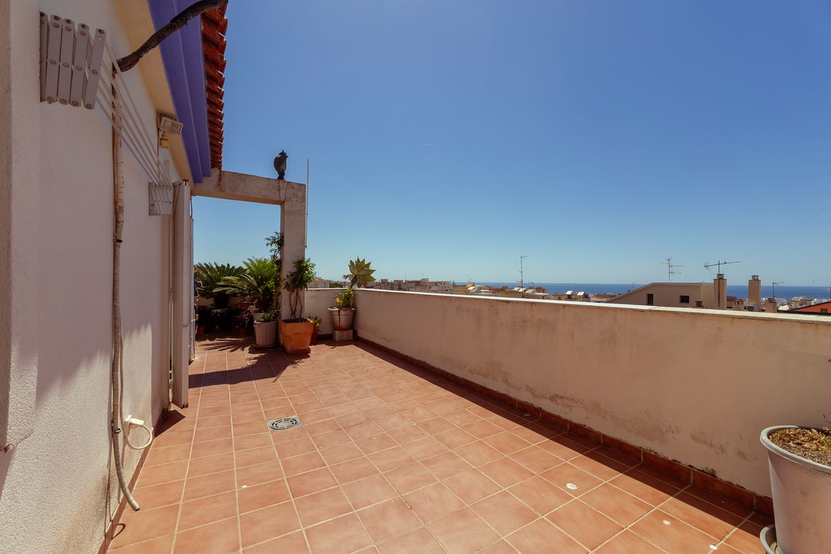 Penthouse te koop in Estepona | 3 slaapkamers H5414803