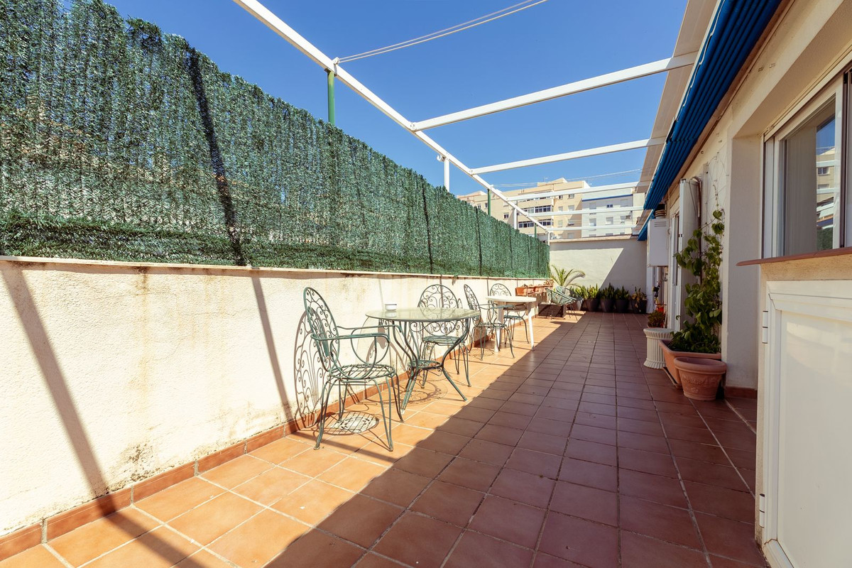 Penthouse te koop in Estepona | 3 slaapkamers H5414803