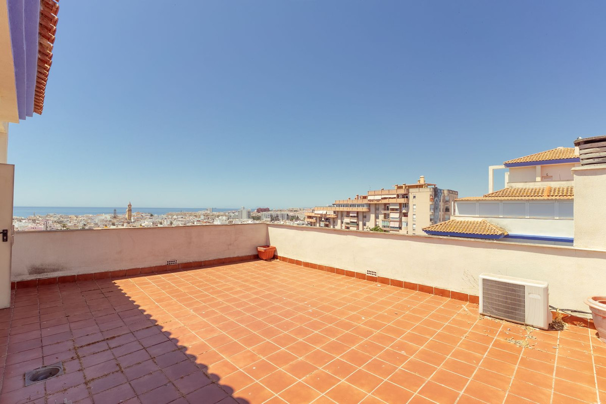 Penthouse te koop in Estepona | 3 slaapkamers H5414803