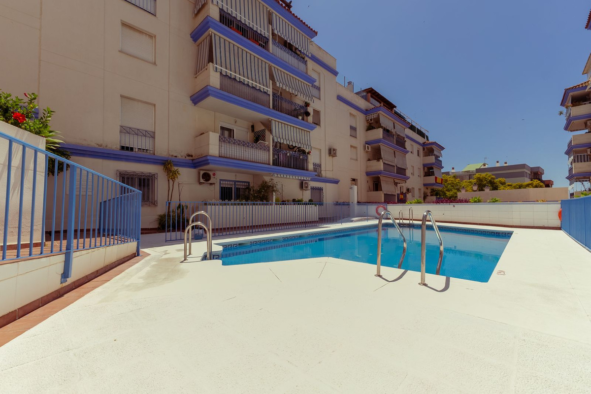 Penthouse te koop in Estepona | 3 slaapkamers H5414803