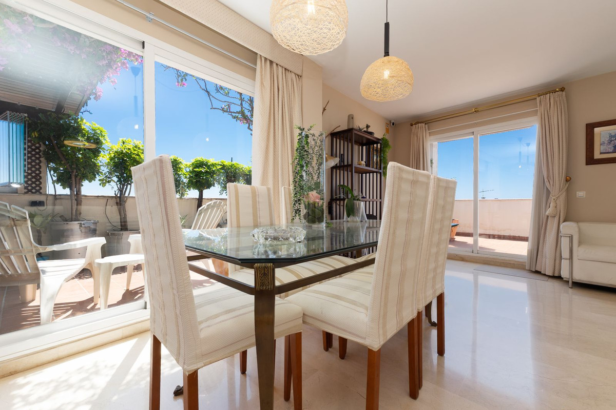Penthouse te koop in Estepona | 3 slaapkamers H5414803